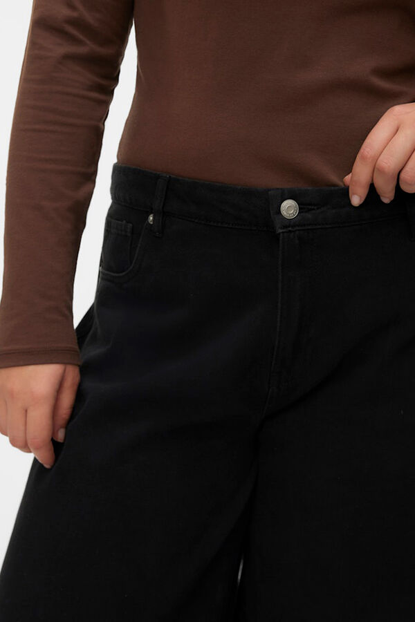 Vero Moda Curve Jeans largos tamanhos grandes Preto