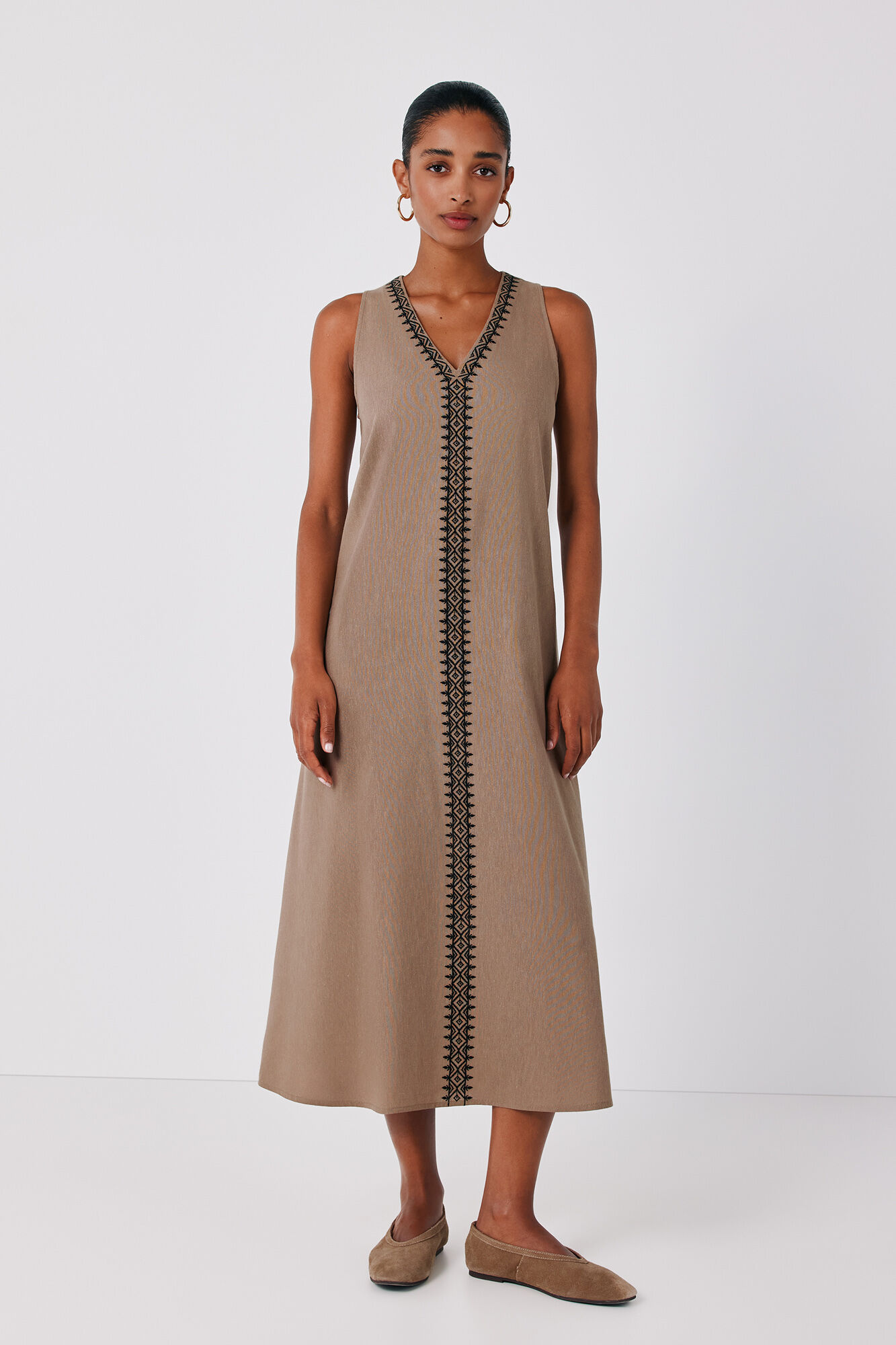 Cortefiel Vestido bordado