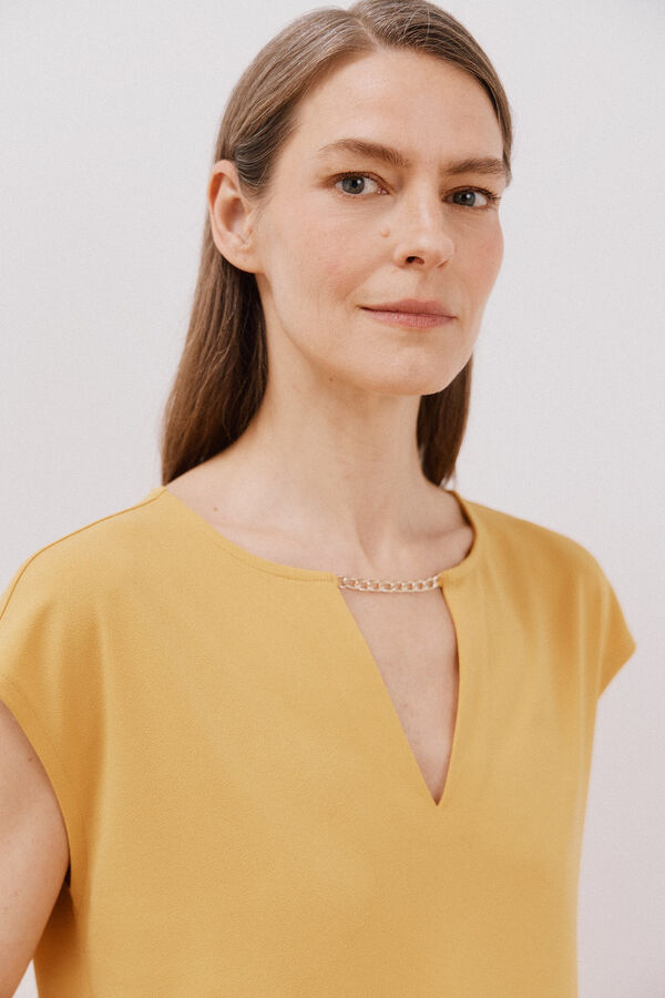 Cortefiel Top chain detail Gold