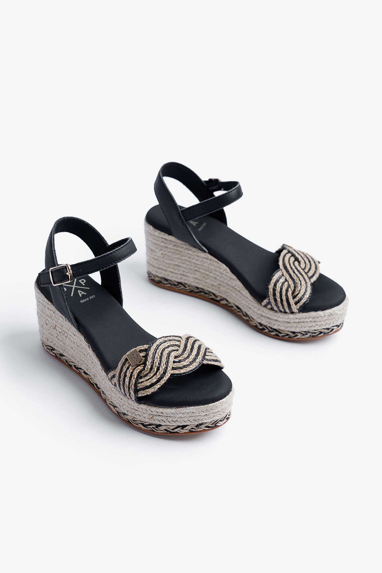 Popa Sand&aacute;lia cunha baixa senhora Garua Juta