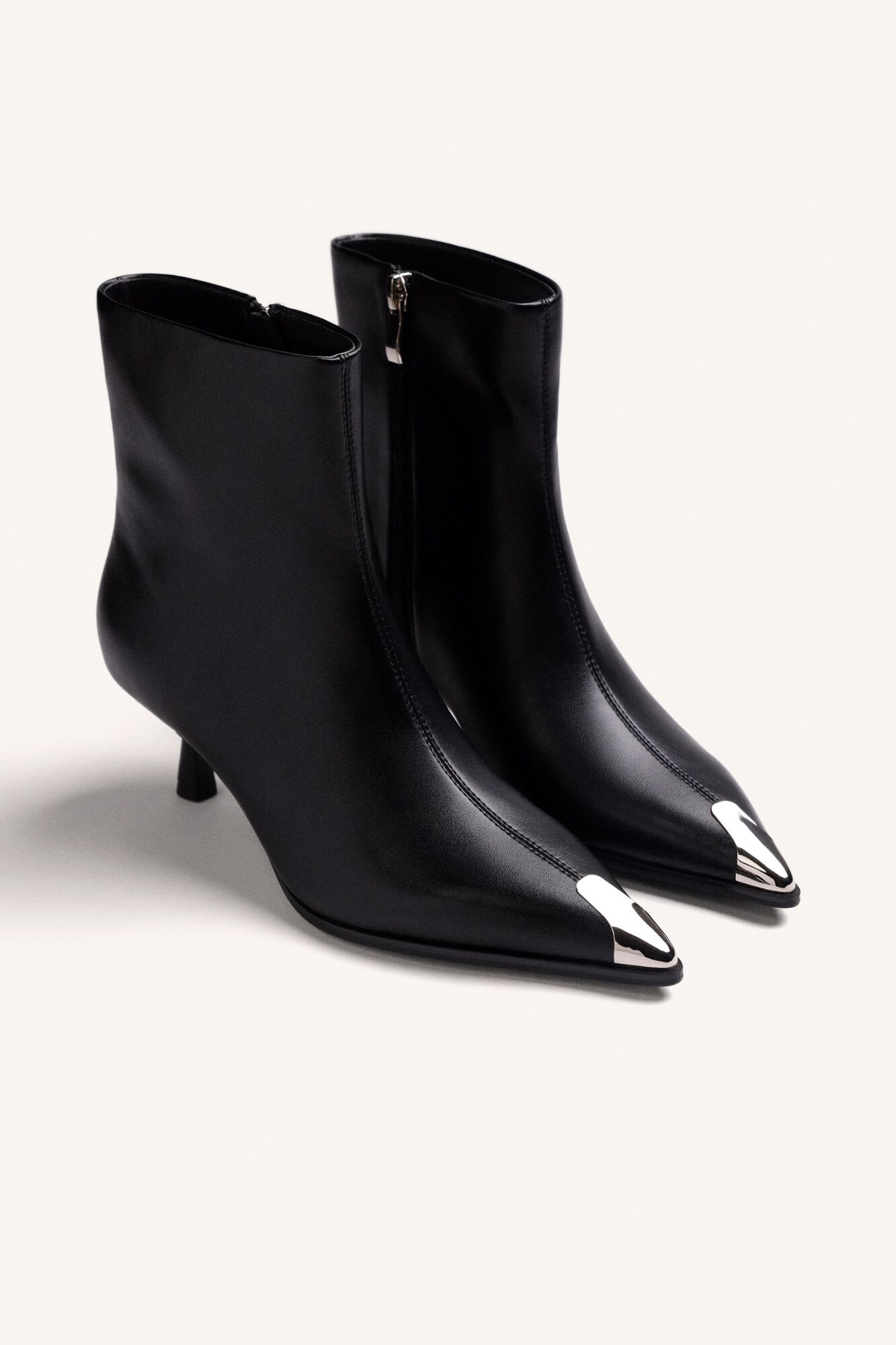 Gioseppo Botins kitten
