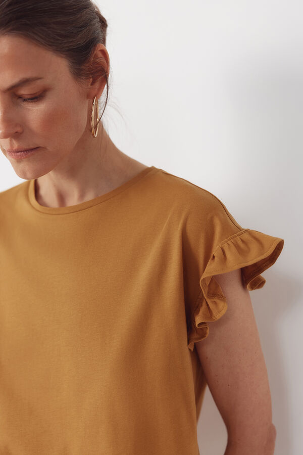 Cortefiel Essential ruffle t-shirt Gold
