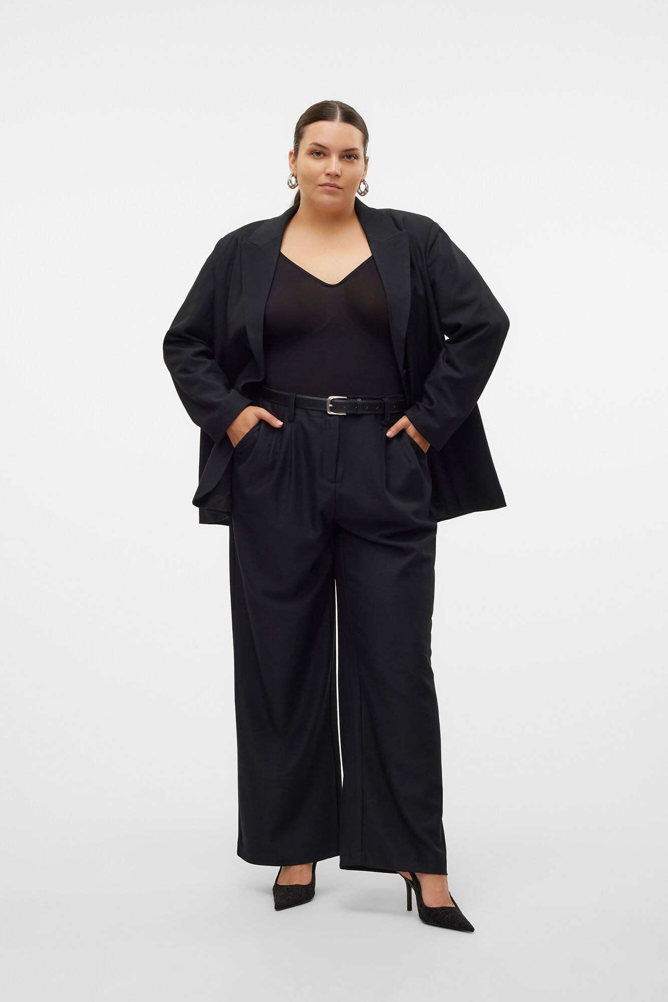 Plus size belted dress pants Women s trousers Cortefiel