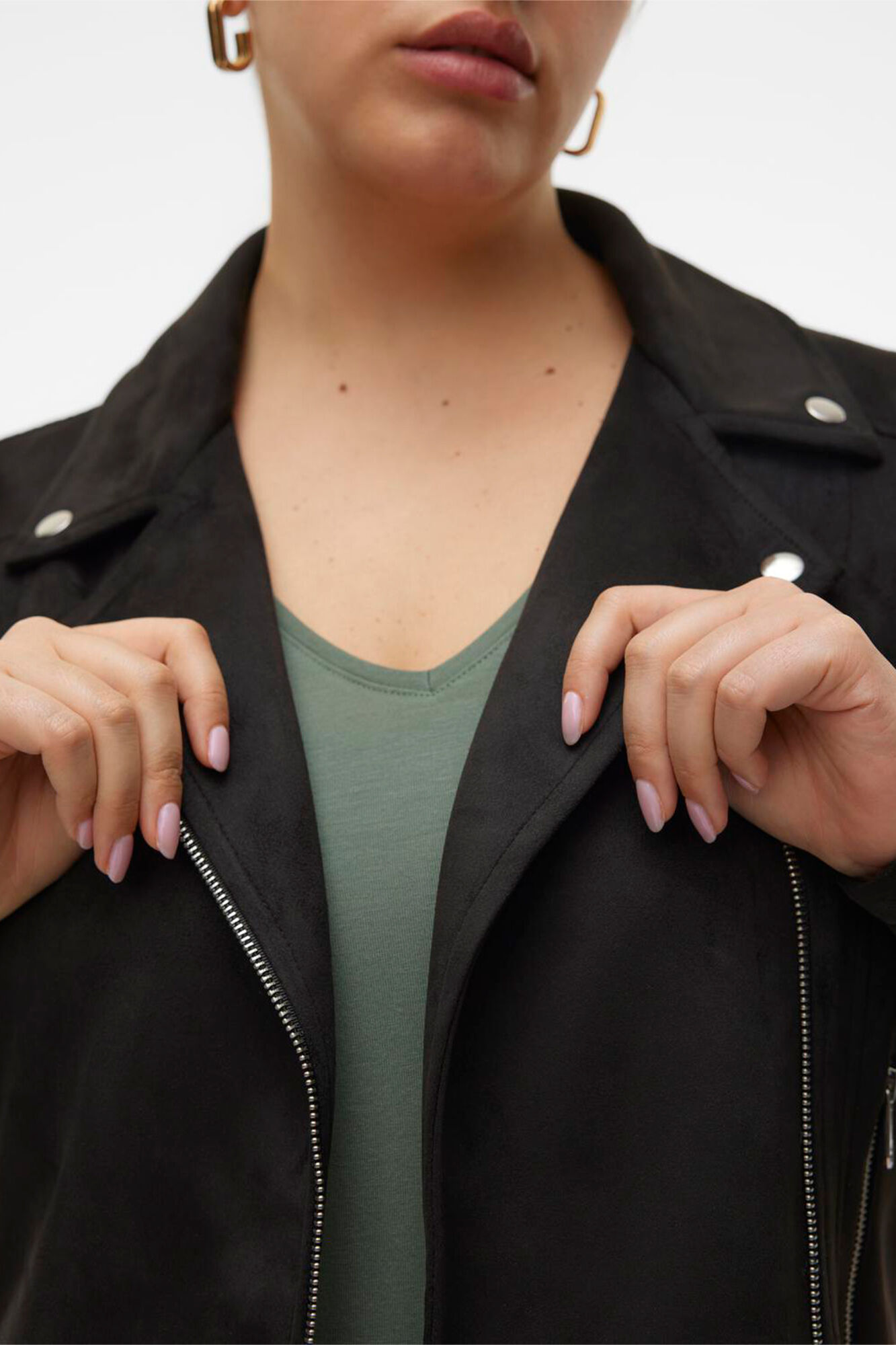 Vero Moda Curve Blus&atilde;o efeito pele tamanho grande