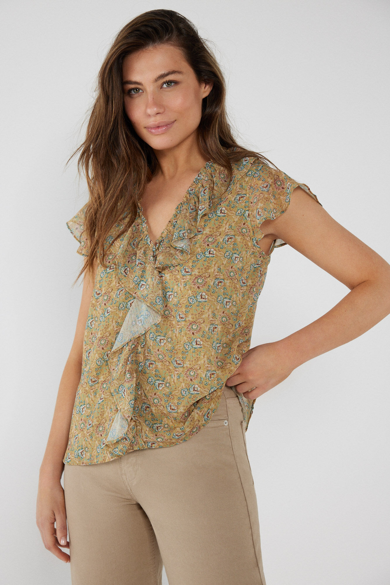 Blusas y Camisas de mujer | Rebajas | Cortefiel