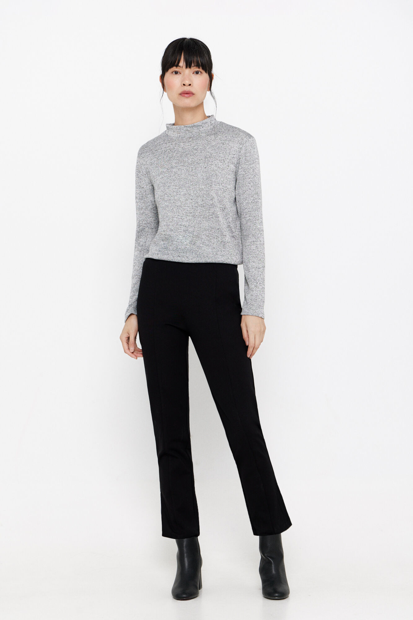 Jersey knit leggings Women s trousers Cortefiel