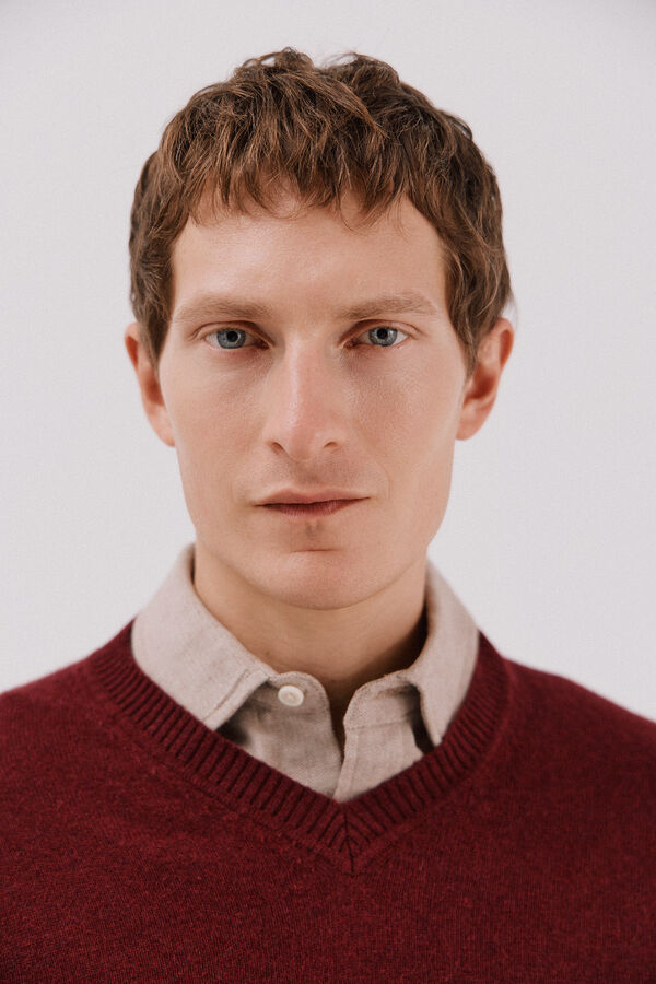 Cortefiel Jersey lana lambswool pico redondo Granate