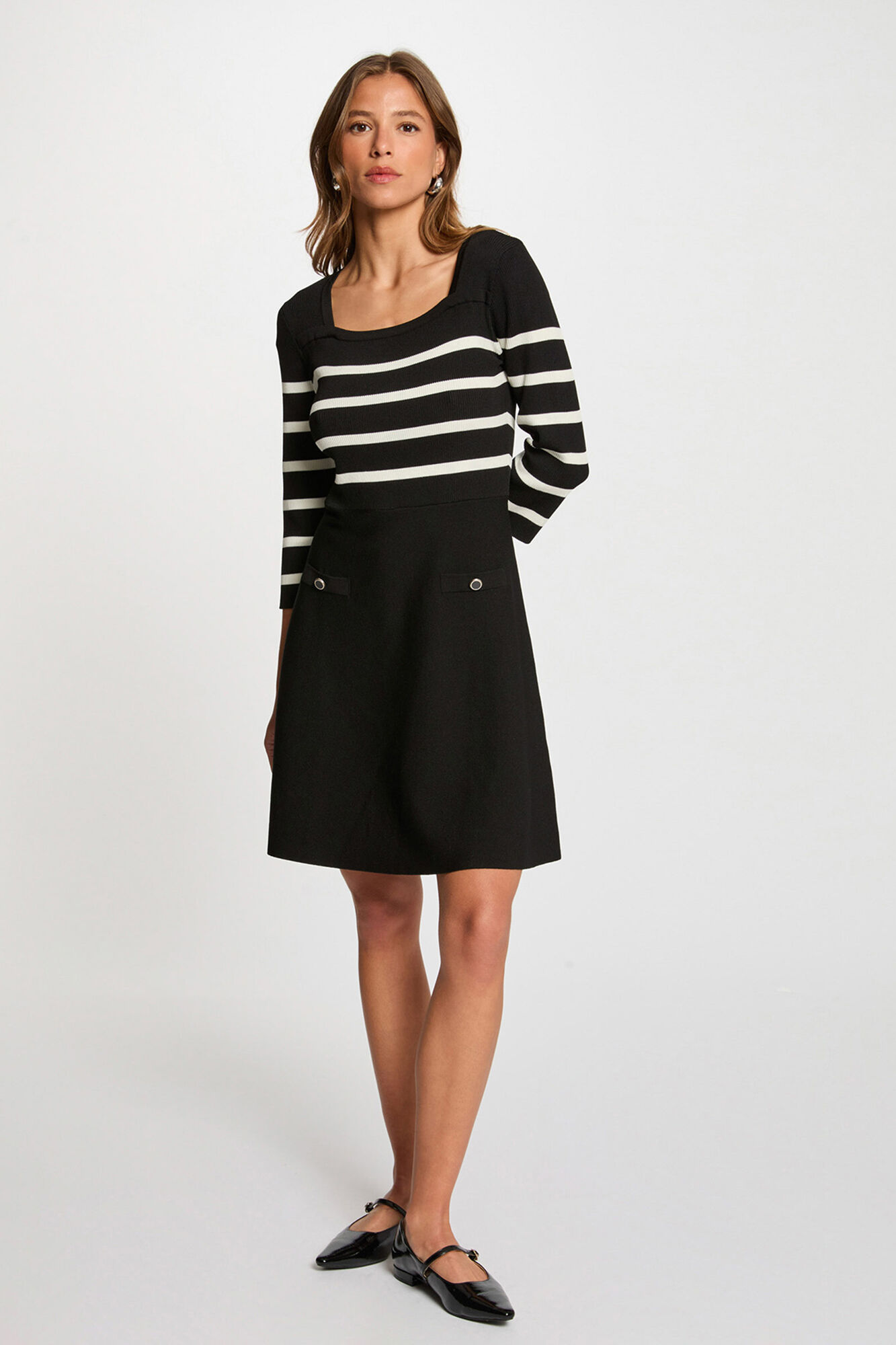 Morgan Vestido de malha trap&eacute;zio riscas