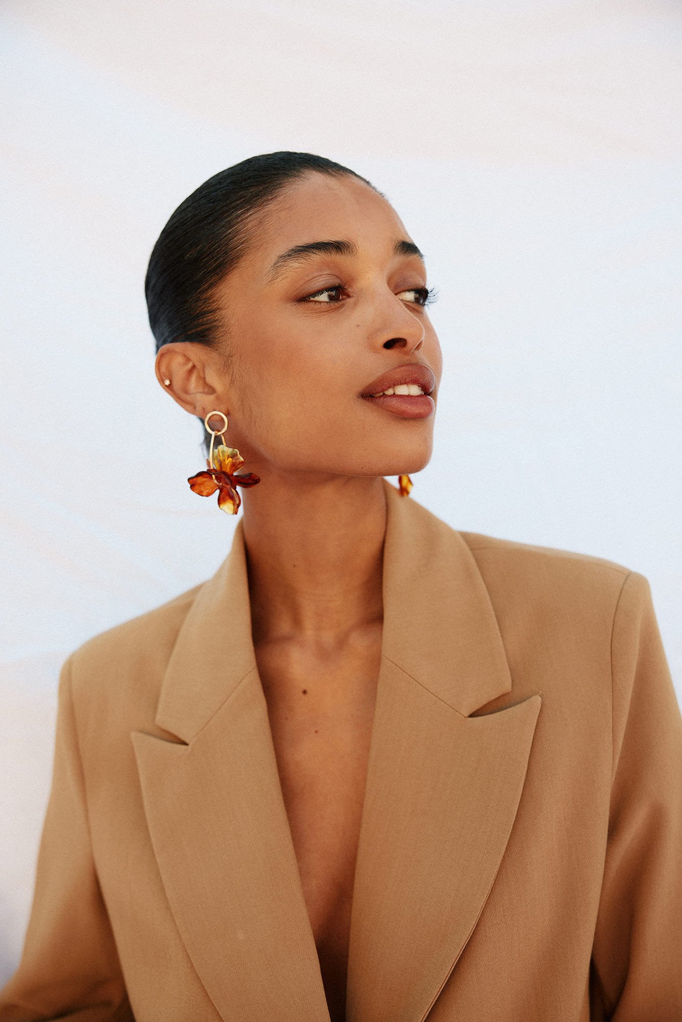 Cortefiel Hoop flower earrings