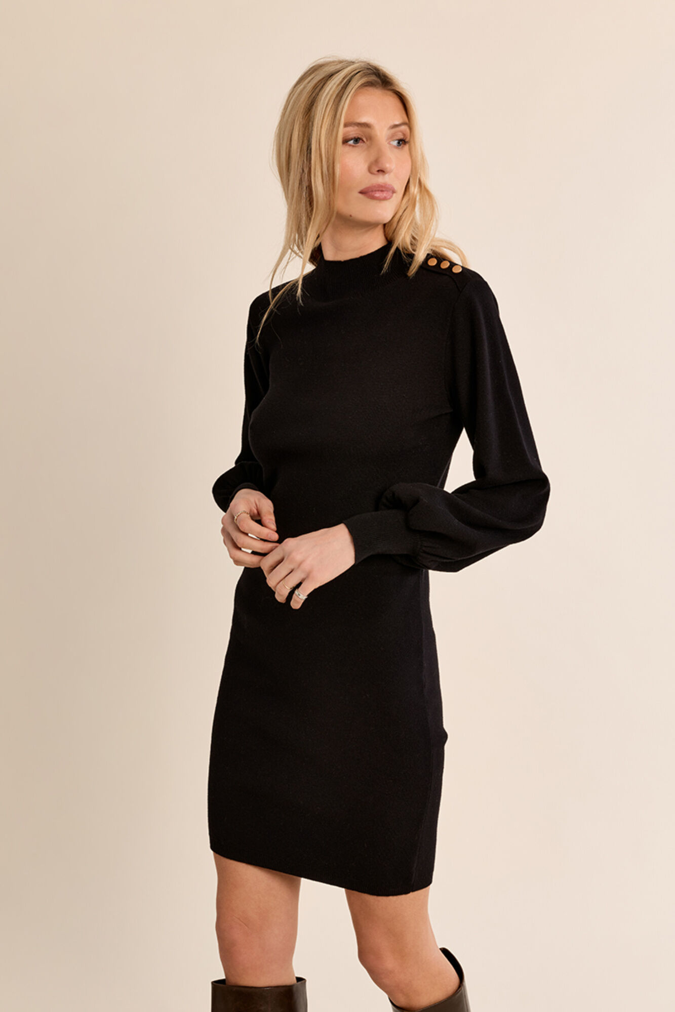 Molly Bracken Vestido curto com bot&otilde;es