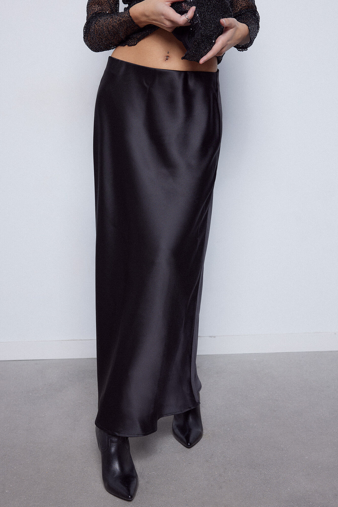 Black satin hot sale finish skirt