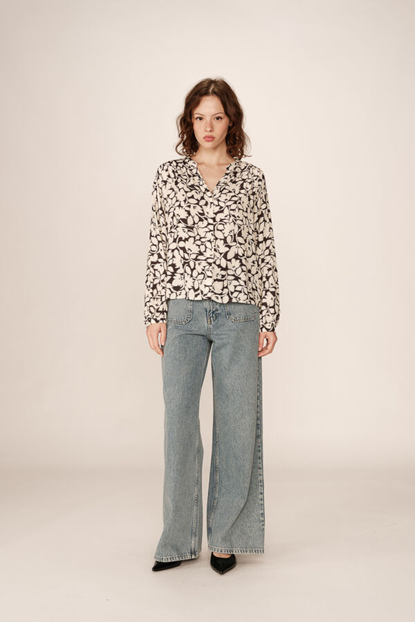 Grace & Mila Blusa con corte regular de mangas largas Negro