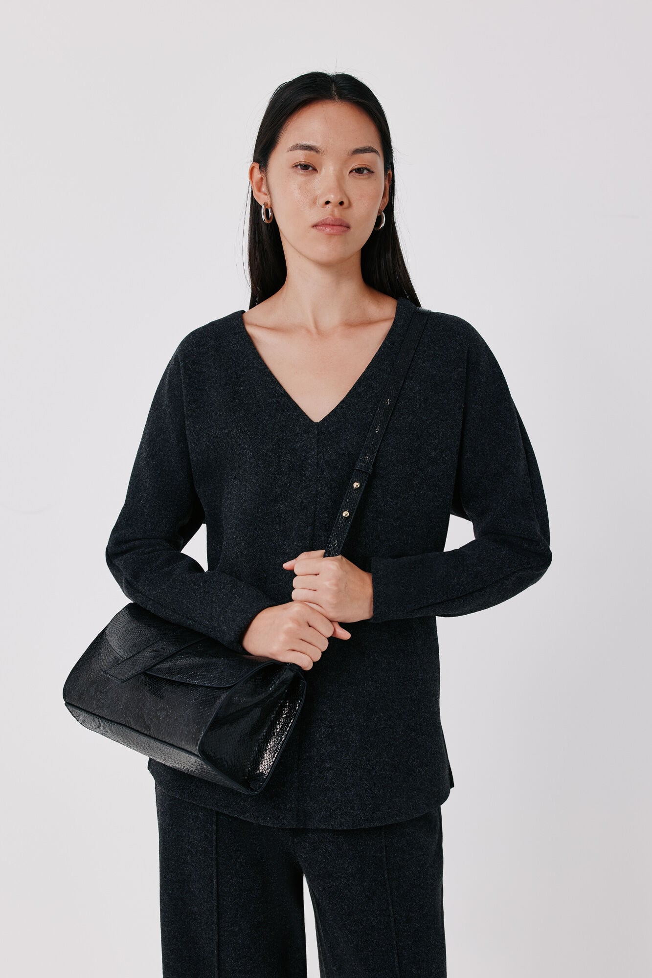 Cortefiel Textured crossbody bag