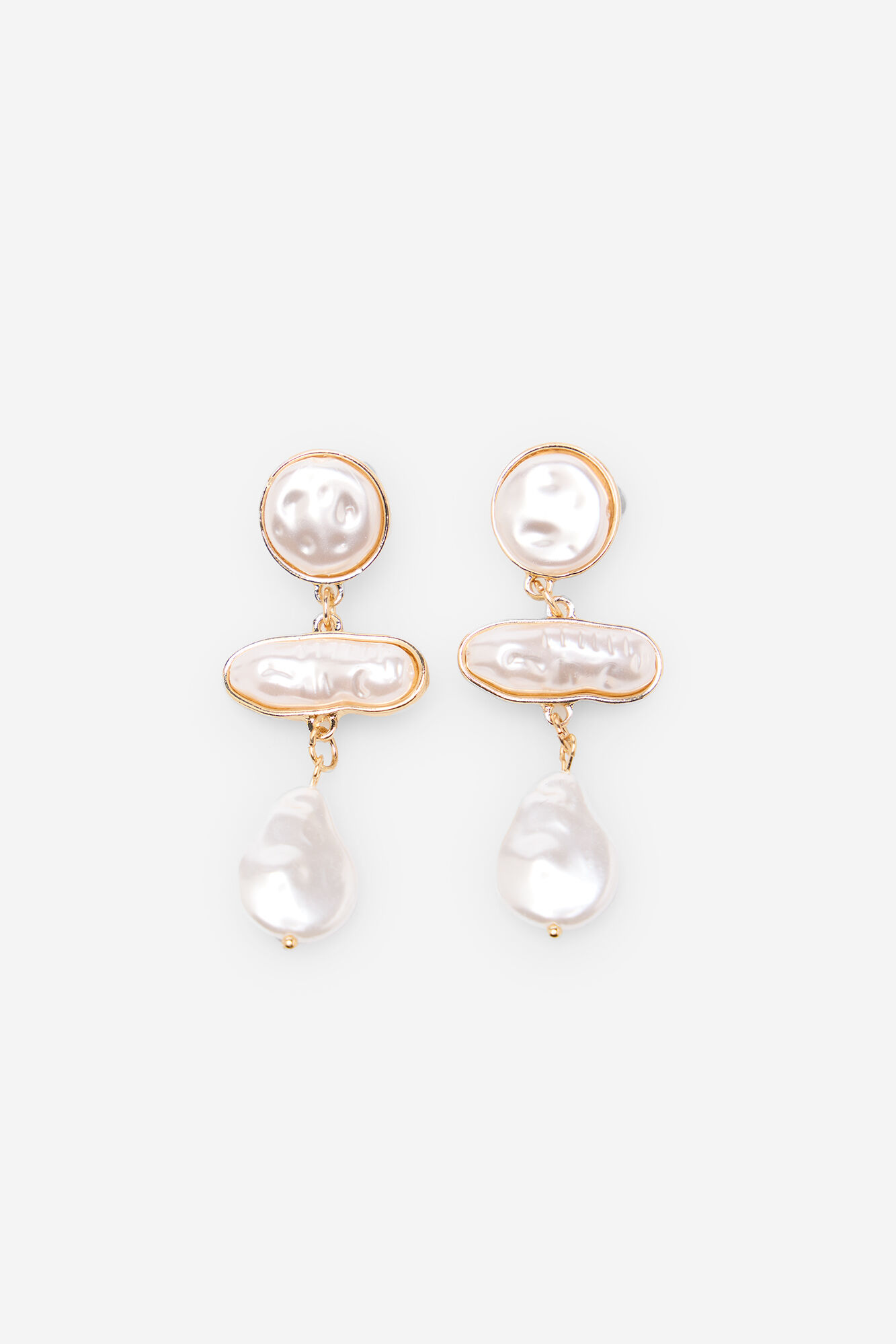 Cortefiel Mother pearl earrings