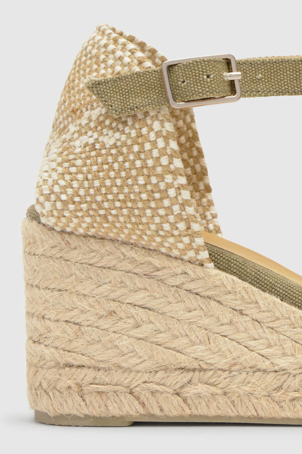 Casta&ntilde;er Natural jute wedge espadrille Kaki