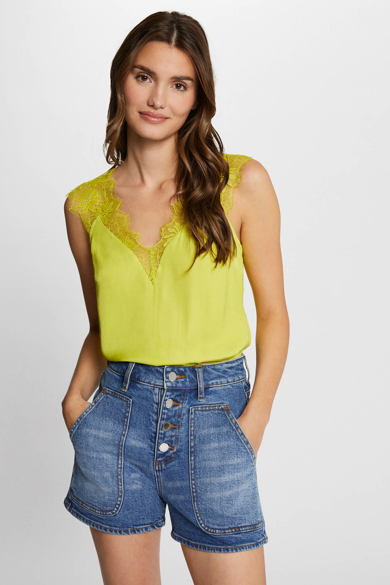 Blusas de tiras con encaje online