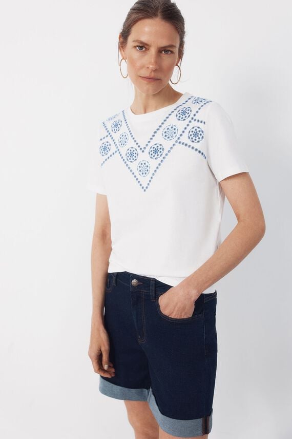 Camiseta bordado posicional
