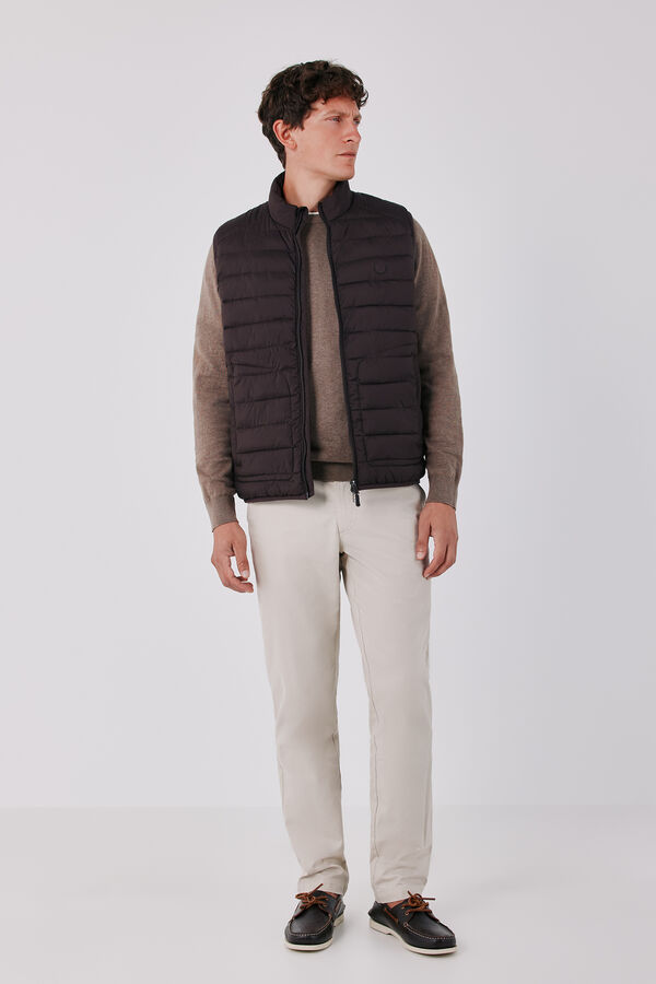 Cortefiel Ultralight puffer gilet Dark brown