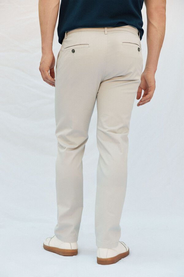 Cortefiel Pantalón chino ligero regular fit Gris