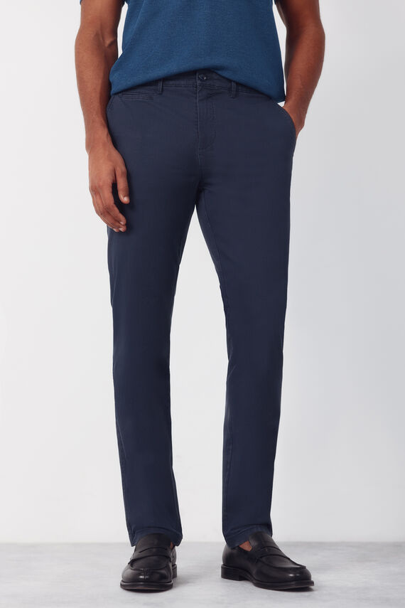 Pantalón chino slim fit ligero