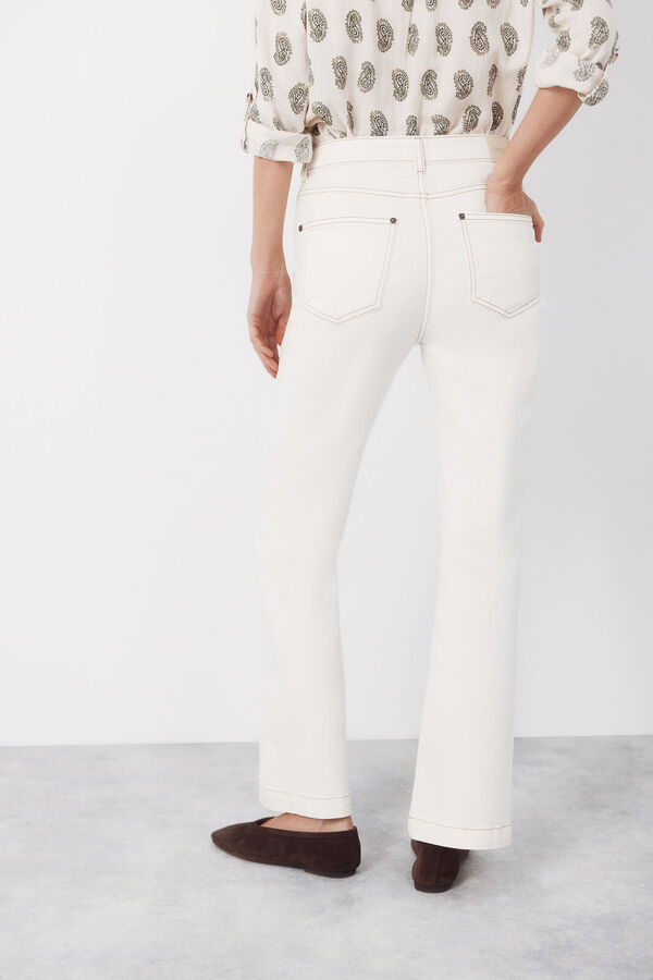 Cortefiel Jeans Bootcut Ivory