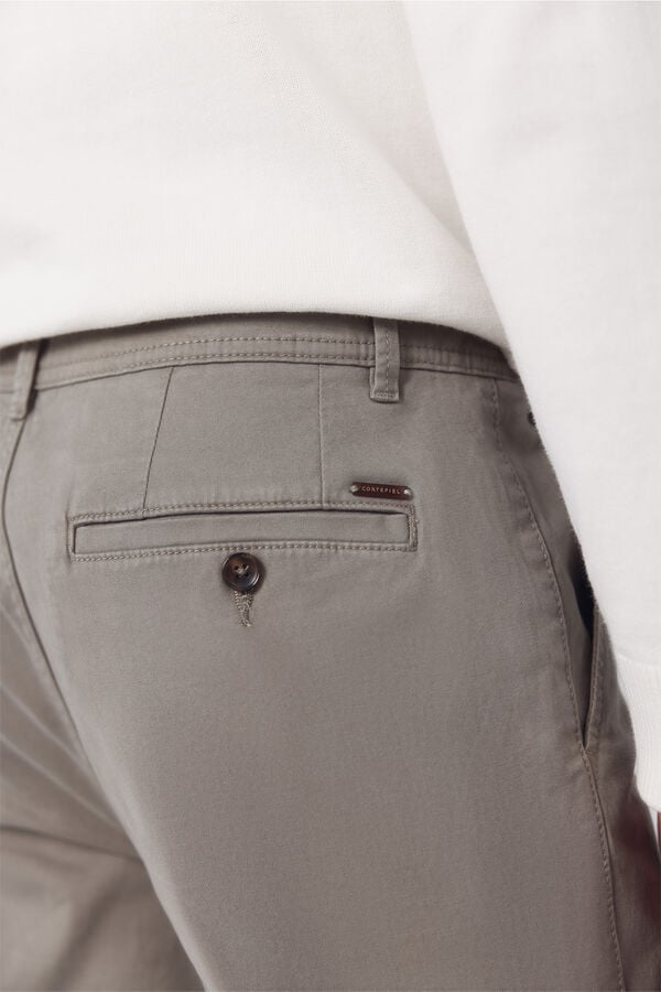 Cortefiel Pantal&oacute;n chino regular fit Kaki