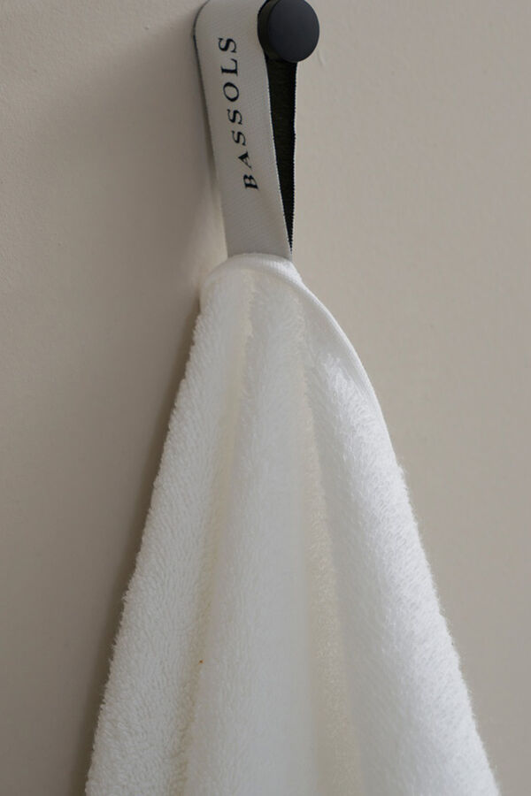 Cortefiel Wonder white 550 GSM terry towelling bath towel 50x100 White