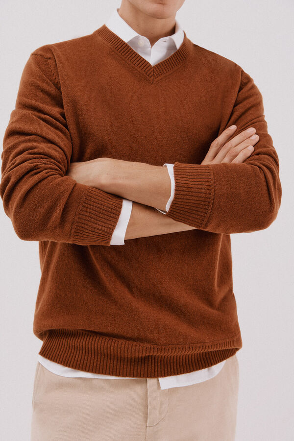 Cortefiel Lambswool round V wool sweater Brown