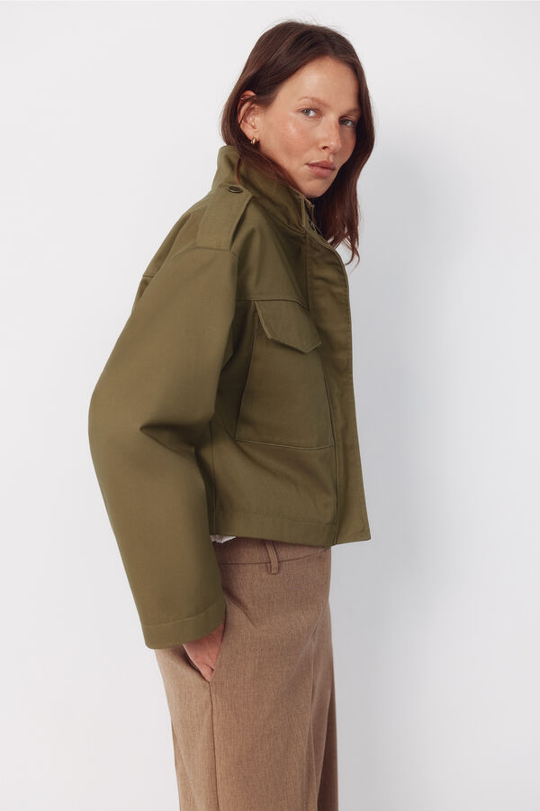 Cortefiel Short jacket with pockets Kaki