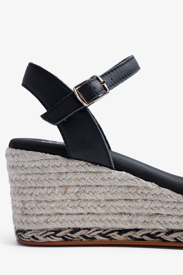 Popa Sand&aacute;lia cunha baixa senhora Garua Juta Preto