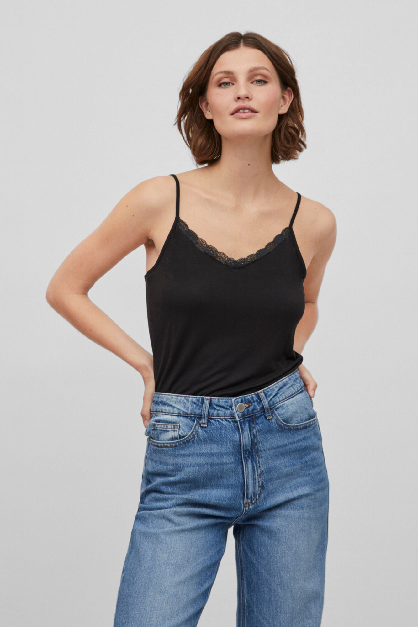 Camiseta con puntilla stradivarius store