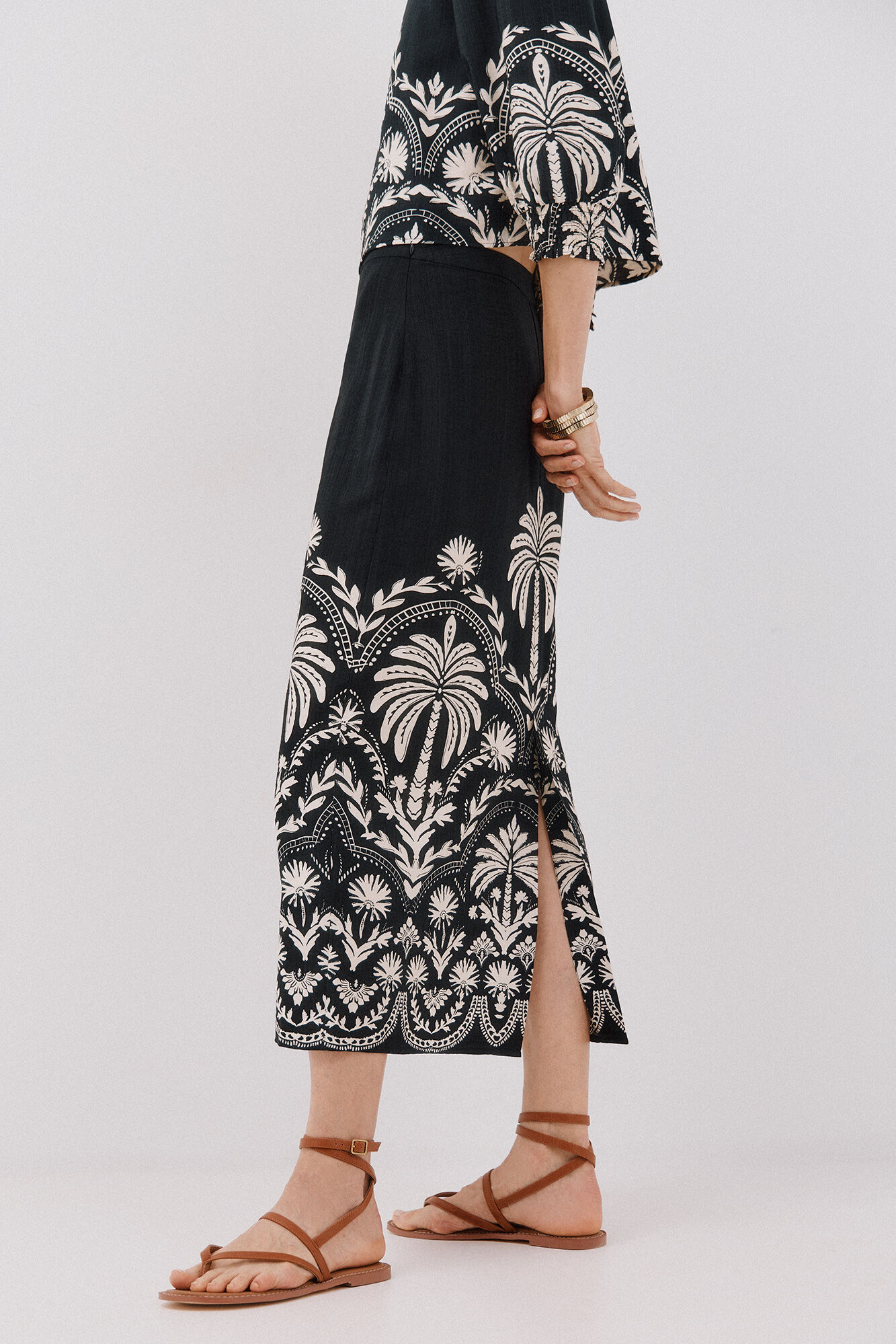 Cortefiel Printed straight skirt