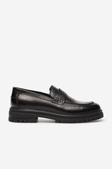 Cortefiel Loafer Black