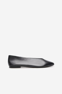 Cortefiel Braided leather ballerina