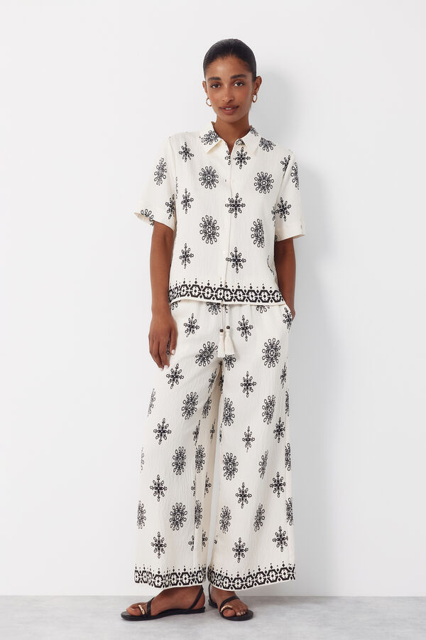 Cortefiel Cal&ccedil;as estampadas Impress&atilde;o