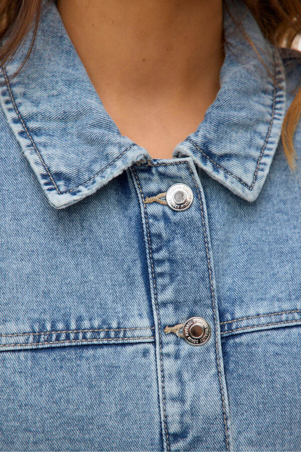 Vero Moda Blus&atilde;o em denim Azul