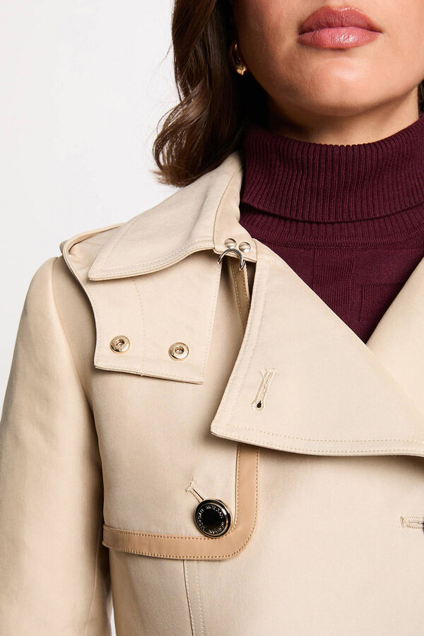 Morgan Trench m&eacute;dio com capuz Tostado