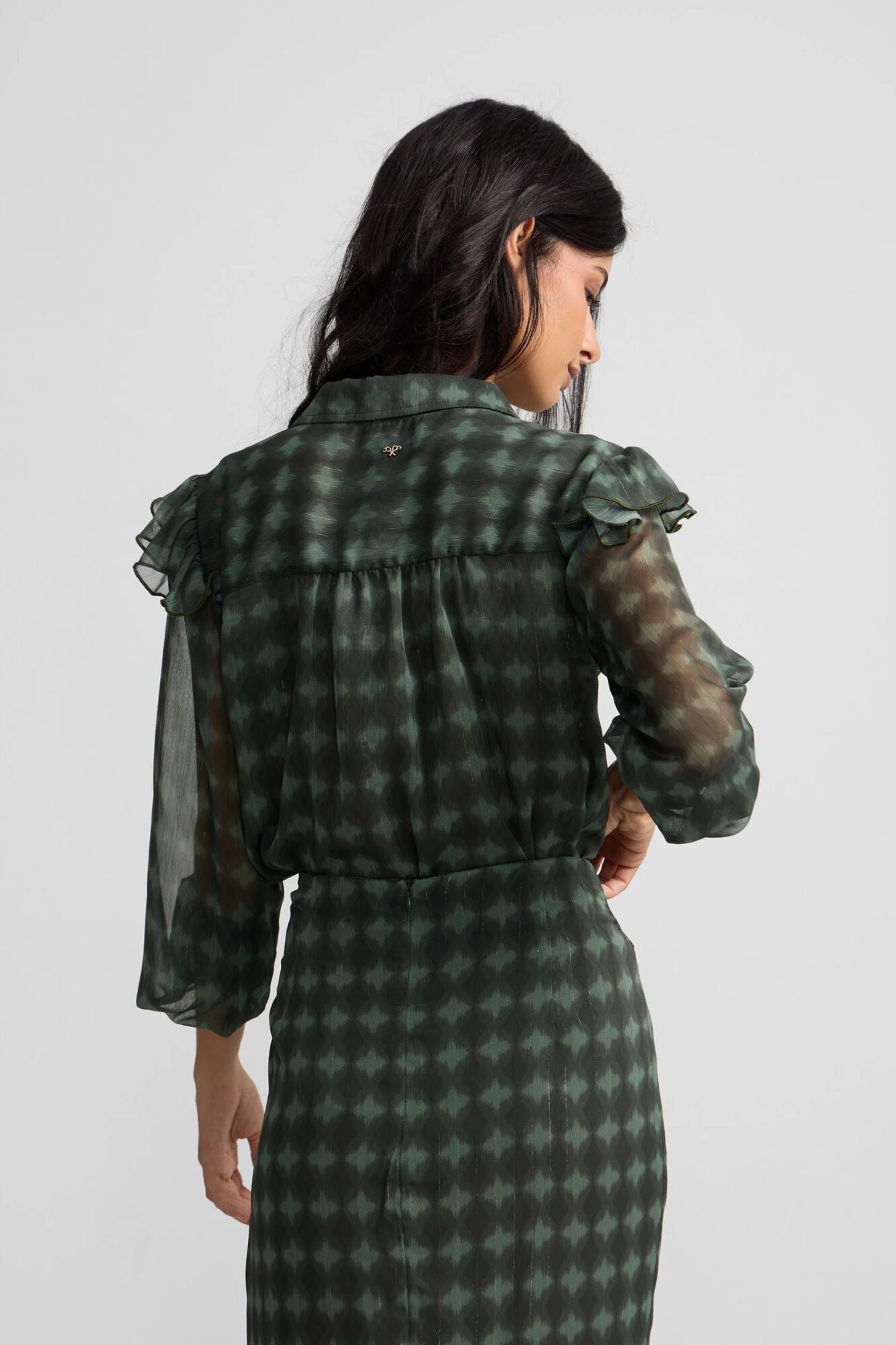 Silbon Blusa com folhos estampado &eacute;tnico