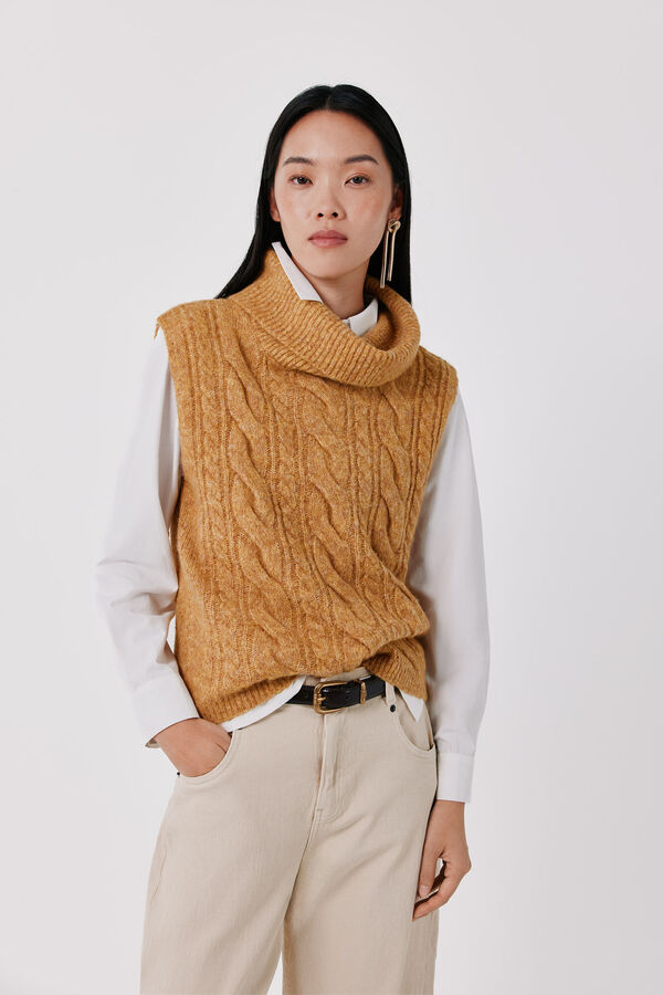 Cortefiel Braided knit gilet Gold