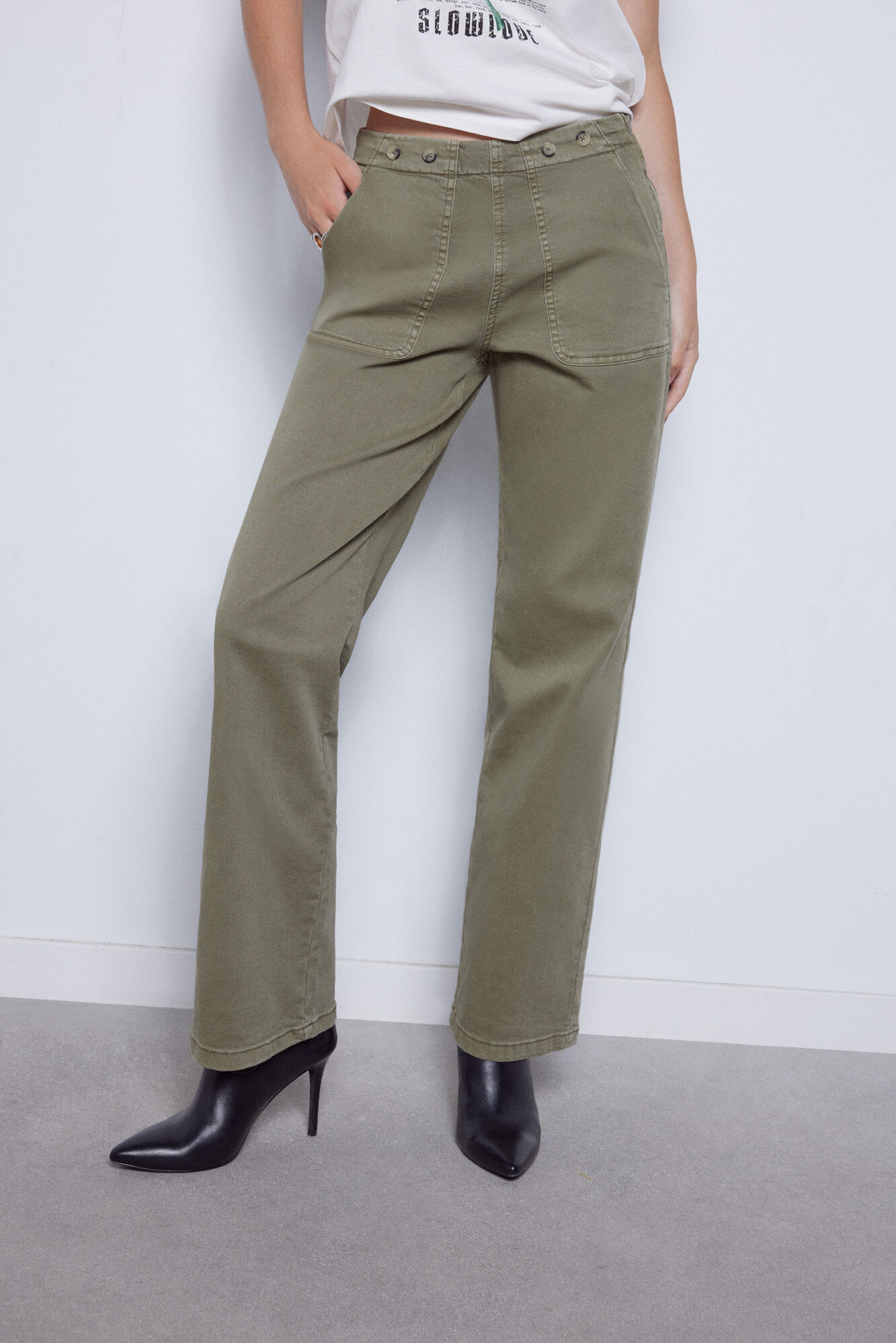 Straight cargo jeans Women s jeans Cortefiel