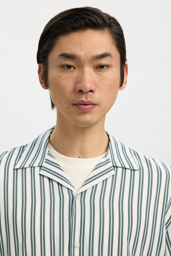 Selected Camisa curta com gola aberta Verde