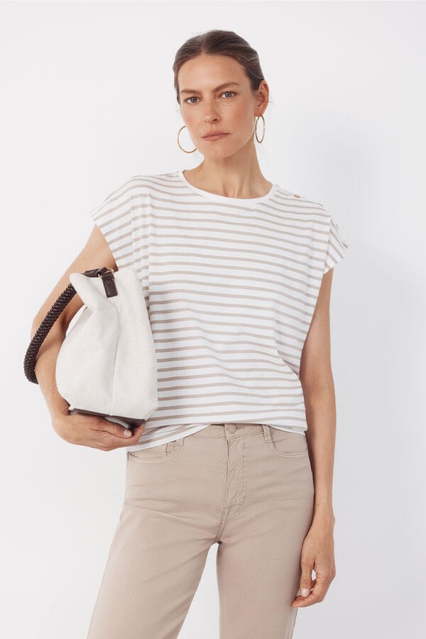 Cortefiel Basic t-shirt with gold buttons Printed beige