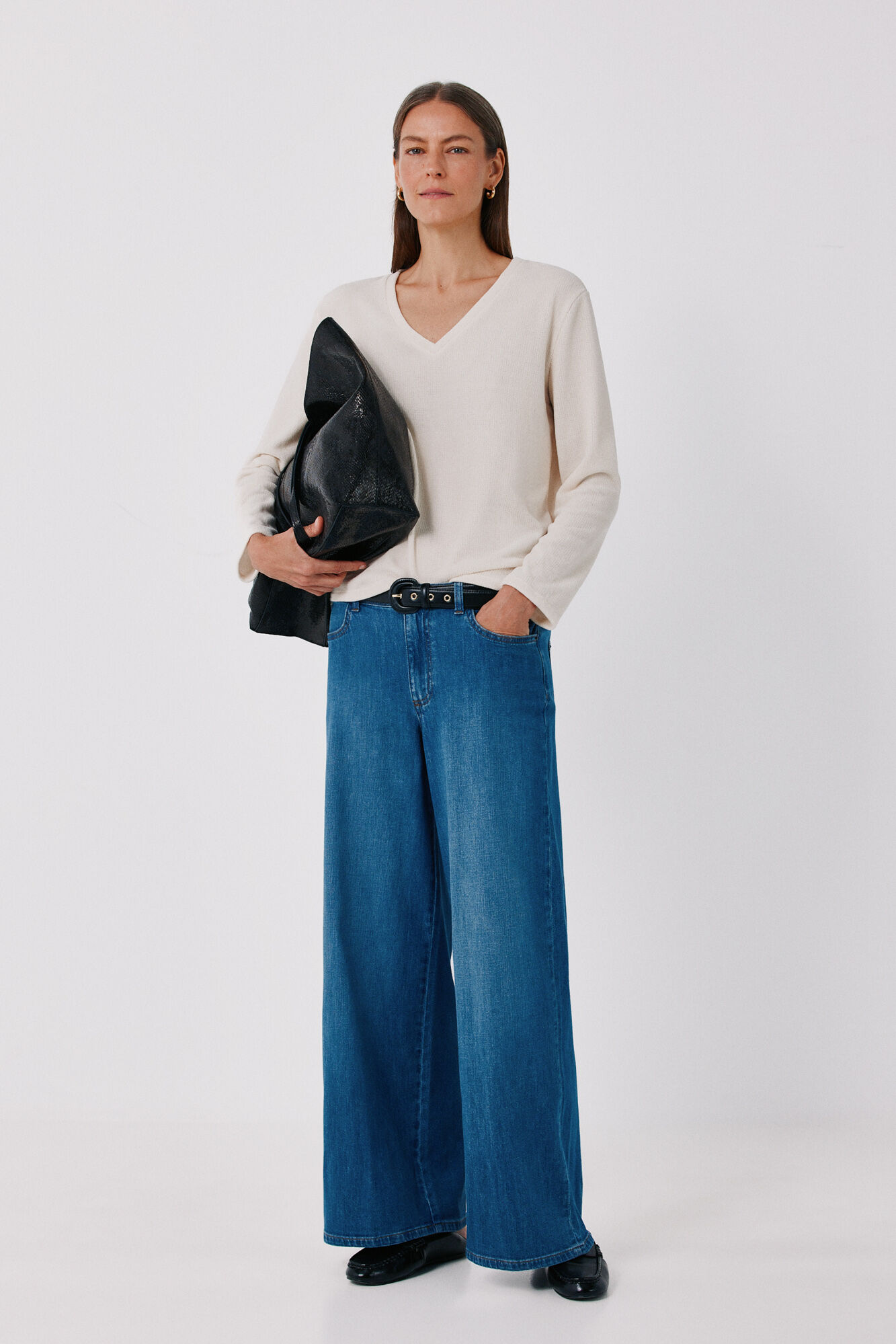 Cortefiel Chenille V-neck T-shirt