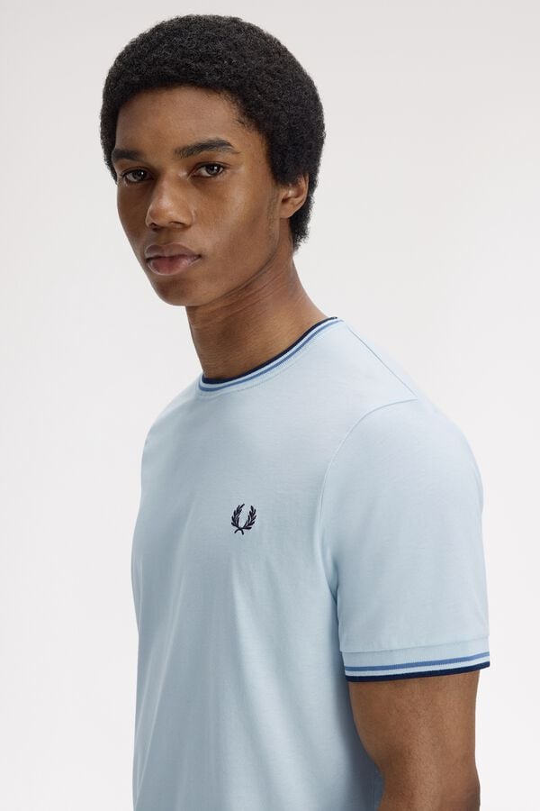 Fred Perry T-shirt with two-stripe trim Blue