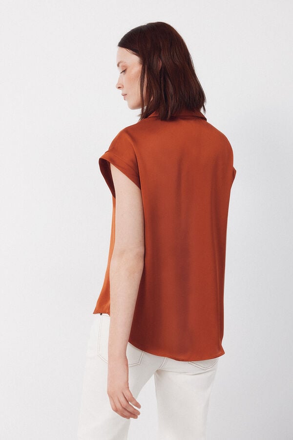 Cortefiel Camisa acetinada Castanho