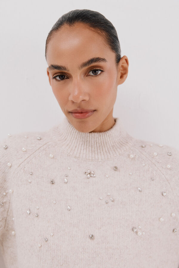 Cortefiel Jersey with rhinestones and pearls Ivory