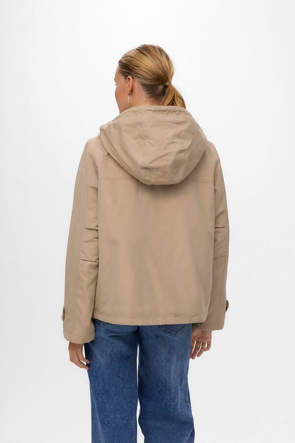 Vero Moda Blus&atilde;o leve com capuz Castanho