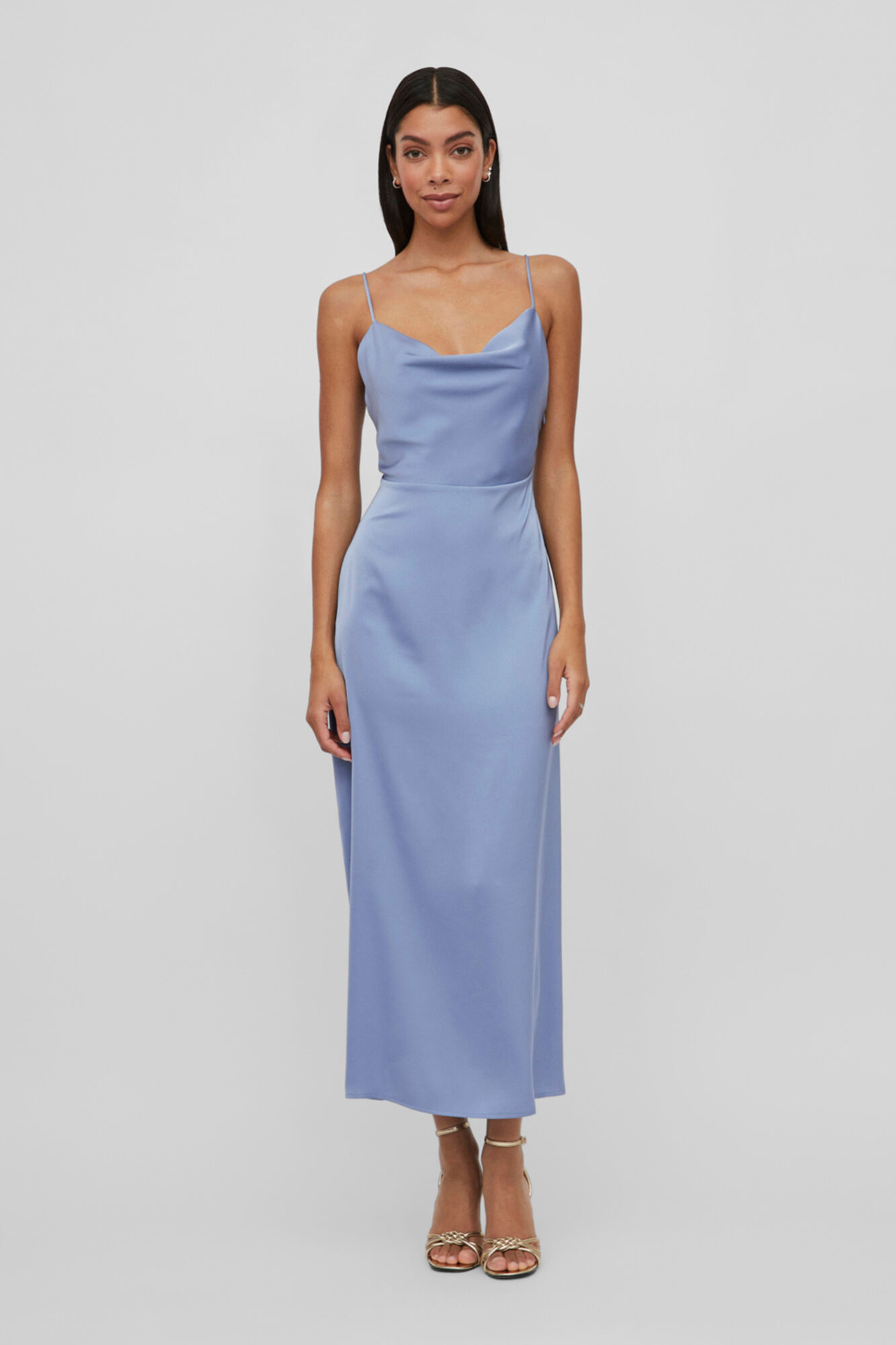 Vestido lencero sale tirantes