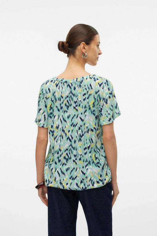 Cortefiel Women's short-sleeved top Green