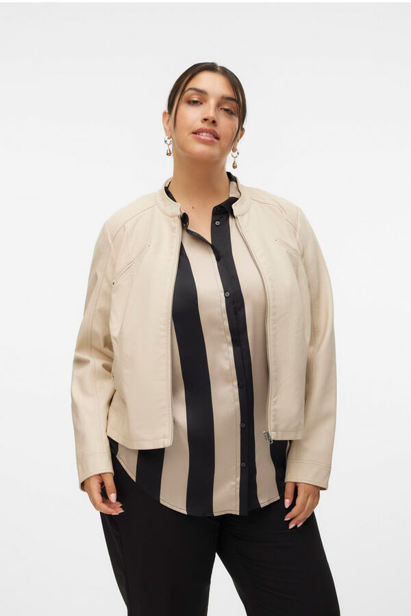 Vero Moda Curve Jaqueta plus size com efeito pele Cinzento